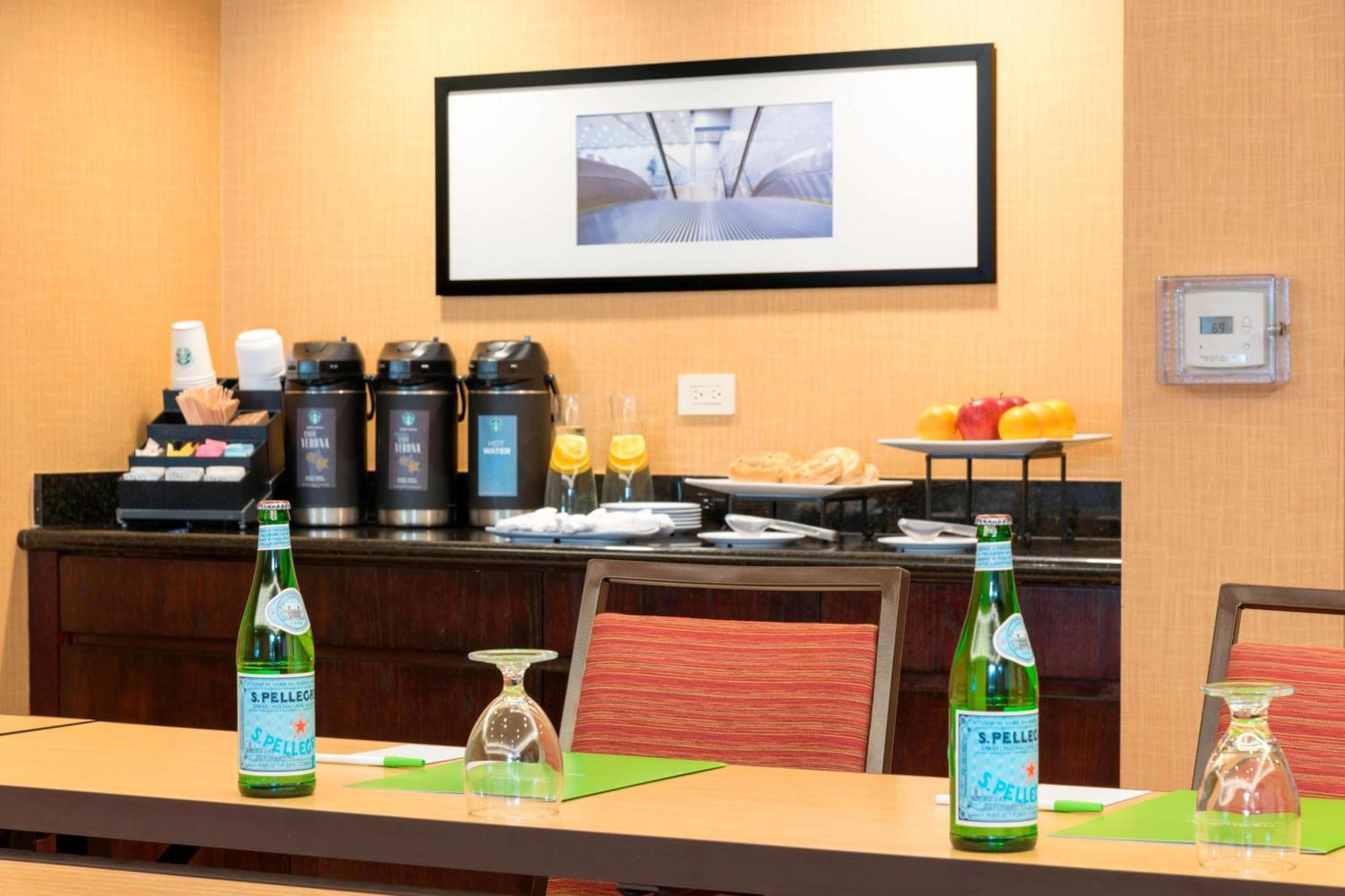 Courtyard By Marriott Livermore Exterior foto